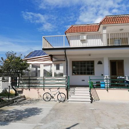 Monolocale Tirreno Studio Seafront Formia Extérieur photo