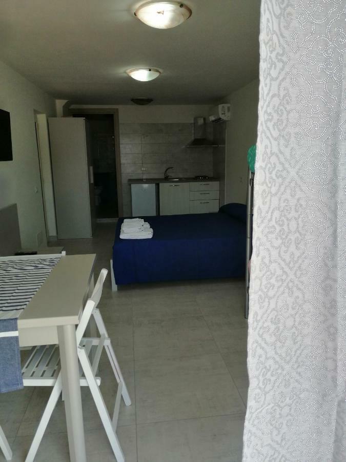 Monolocale Tirreno Studio Seafront Formia Extérieur photo