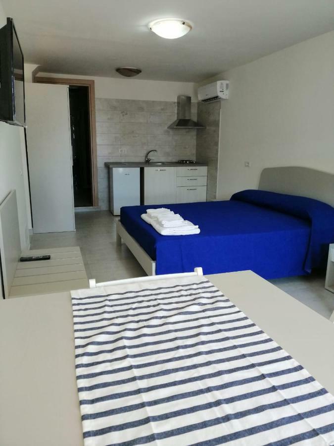 Monolocale Tirreno Studio Seafront Formia Extérieur photo